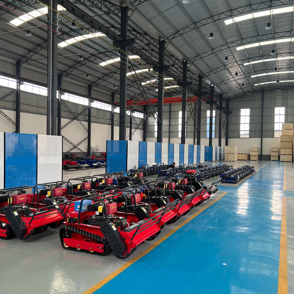 Jining GG-2200 Smart Grass Cutting Robot Autonomous GPS Navigation For Africa Farm / Middle East Garden