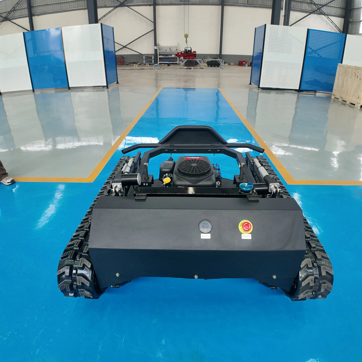 Jining GG-2200 Smart Grass Cutting Robot Autonomous GPS Navigation For Africa Farm / Middle East Garden