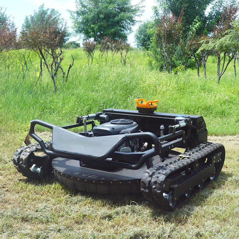 Jining GD-1299 Diesel Engine Rubber Track RC Robotic Lawn Mower For Africa Farm / Middle East Garden