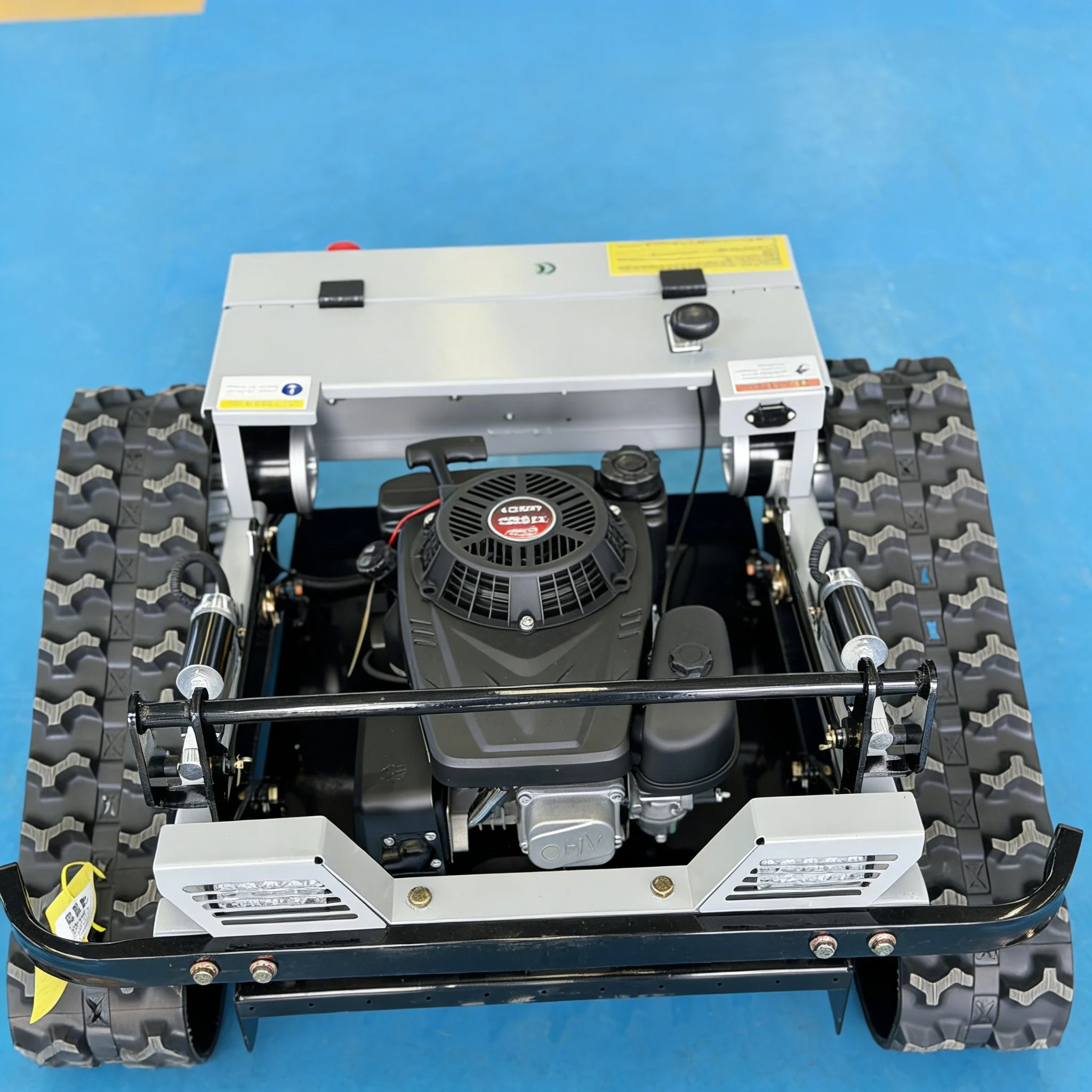 Jining GC-690 Compact Gasoline RC Crawler Mower For Africa Farm / Middle East Garden