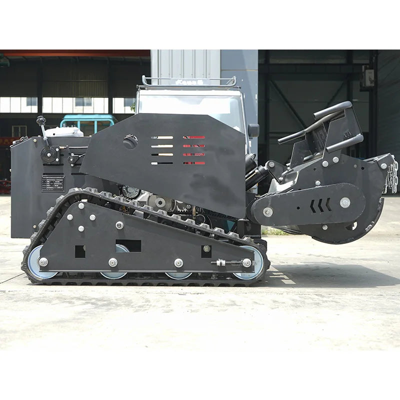 Jining GD-1749 Diesel Robot Lawn Mower Electric Start Rubber Track For Africa Farm / Middle East Garden